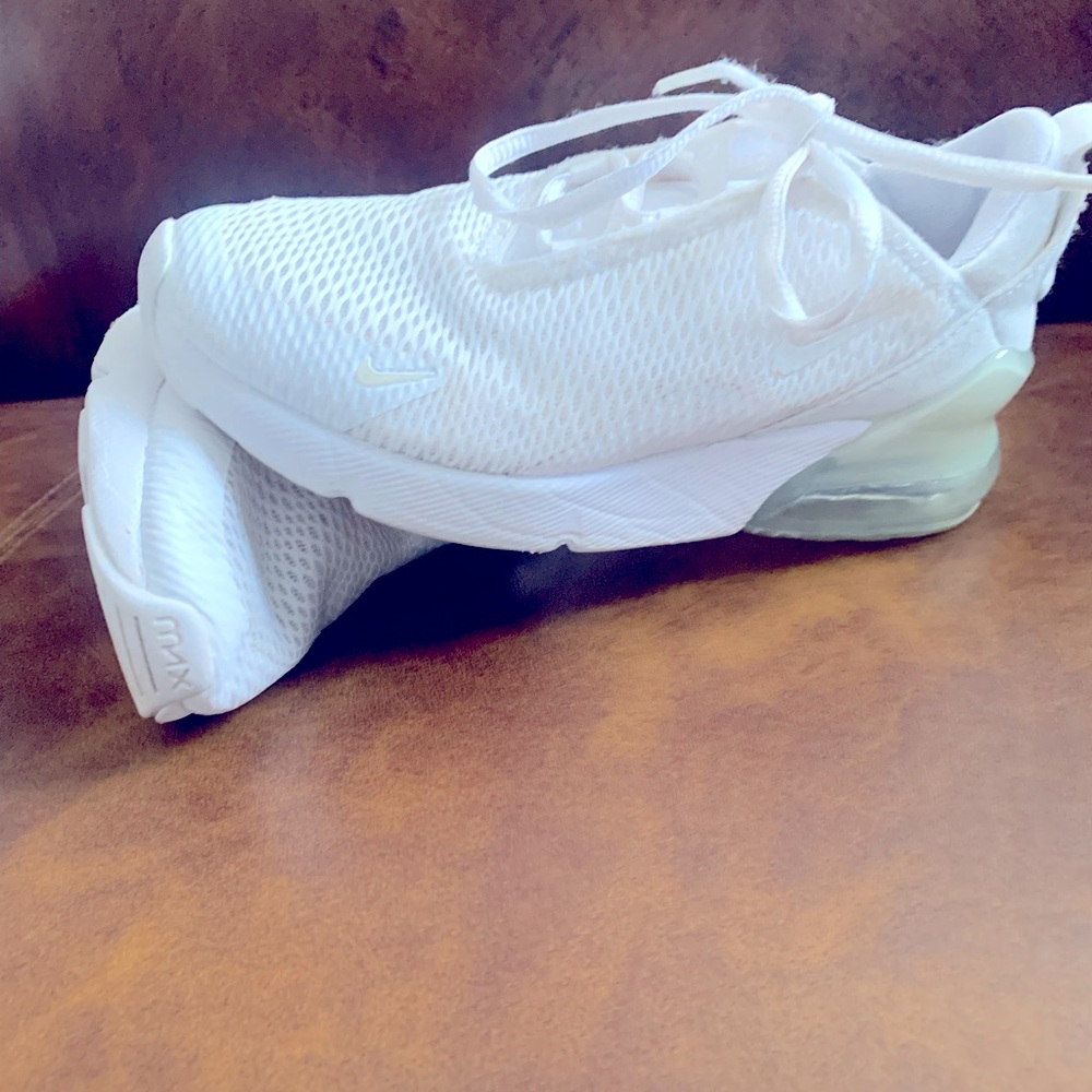 Nike Air Max 270 Youth Size 1.5
